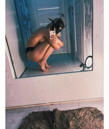 Лена, 22 года, 2 размер груди